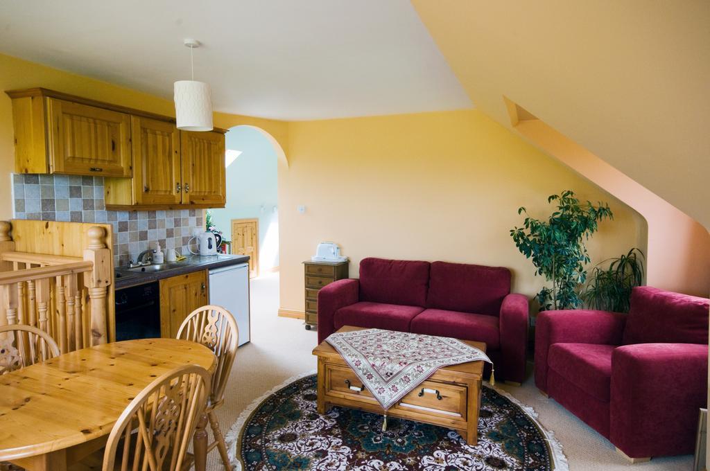 Lake Rise Holiday Home At Kilmaddaroe Carrick on Shannon Rum bild